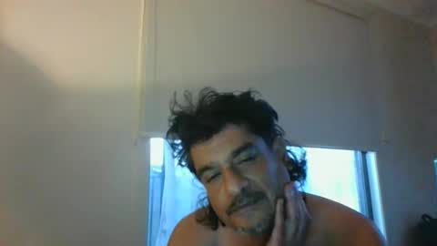 Snapshot of litzsa chatting on 11/20/25, 07:02 litzsa online show from 11/20/25, 07:02