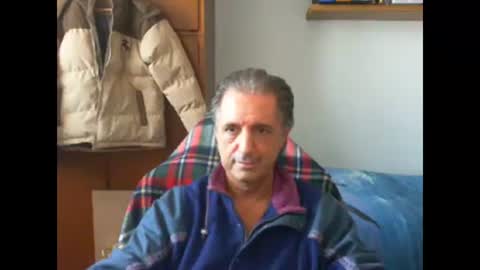 Snapshot of liuk53 chatting on 12/14/25, 02:00 liuk53 online show from 12/14/25, 02:00