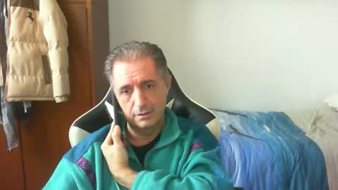 Snapshot of liuk53 chatting on 03/12/26, 02:01 liuk53 online show from 03/12/26, 02:01