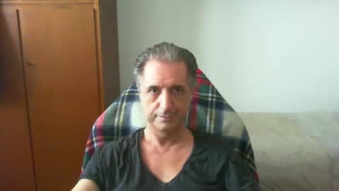 Snapshot of liuk53 chatting on 04/10/26, 12:43 liuk53 online show from 04/10/26, 12:43