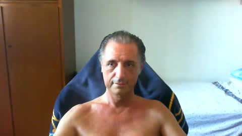 liuk53 online show from 05/27/26, 01:41