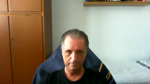 liuk53 online show from 06/08/26, 11:32