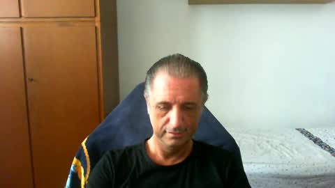 liuk53 online show from 06/15/26, 12:40