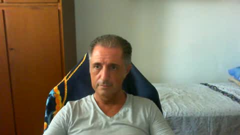 liuk53 online show from 06/24/26, 12:04