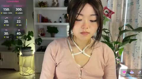 nana online show from 10/30/25, 01:07