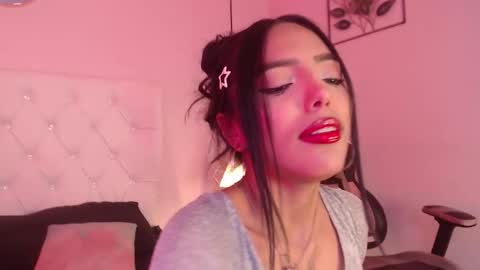 Snapshot of liv20_ chatting on 02/20/26, 08:31 Nicky online show from 02/20/26, 08:31