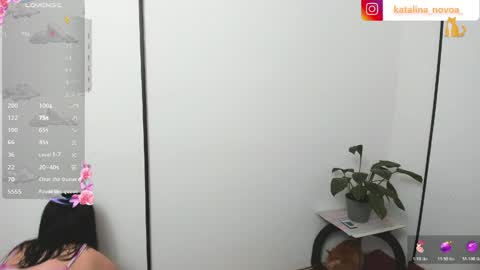 Snapshot of liv_rosse chatting on 06/10/26, 02:01 Katalina Novoa. online show from 06/10/26, 02:01
