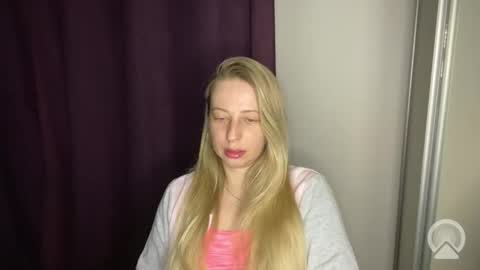 Livandria online show from 05/17/26, 08:27