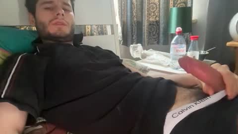 Snapshot of livefantesy4 chatting on 02/01/26, 10:25 livefantesy4 online show from 02/01/26, 10:25