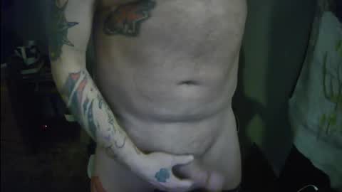 Snapshot of livingpuddle chatting on 11/29/25, 01:47 livingpuddle online show from 11/29/25, 01:47