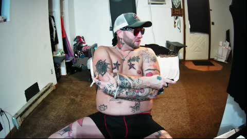 Snapshot of livingpuddle chatting on 04/12/26, 01:49 livingpuddle online show from 04/12/26, 01:49