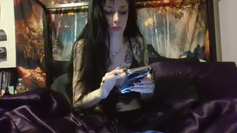 Snapshot of livmirage chatting on 01/14/25, 03:04 Liv Mirage online show from 01/14/25, 03:04