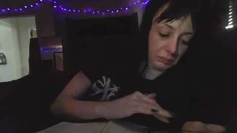 Snapshot of livmirage chatting on 01/21/25, 04:37 Liv Mirage online show from 01/21/25, 04:37