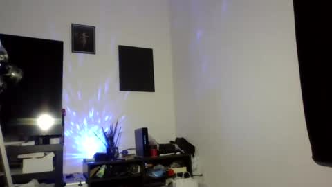 Snapshot of livmirage chatting on 02/12/25, 02:45 Liv Mirage online show from 02/12/25, 02:45
