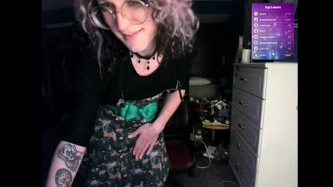 Snapshot of livolioyo chatting on 12/31/24, 09:39 Livolio online show from 12/31/24, 09:39