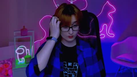 Snapshot of lixeluna chatting on 04/04/26, 06:33 LixeLuna online show from 04/04/26, 06:33