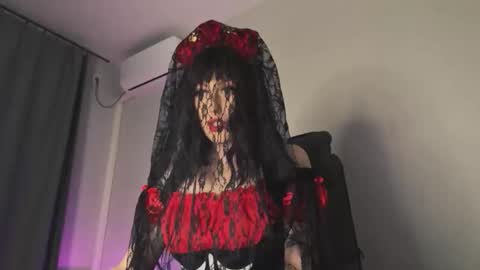 Snapshot of liya_ray chatting on 10/25/25, 03:07 Liya Ray online show from 10/25/25, 03:07