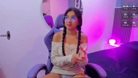 Snapshot of liz__cute chatting on 10/03/25, 11:51 Lizeth online show from 10/03/25, 11:51