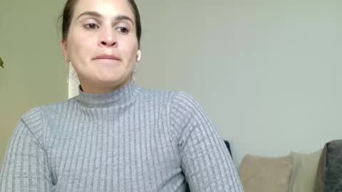 liz online show from 11/30/25, 06:12