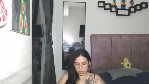 Liza Thurner online show from 09/19/25, 03:08