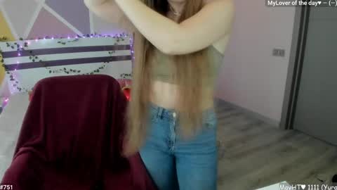 Girl next door online show from 05/11/26, 11:38
