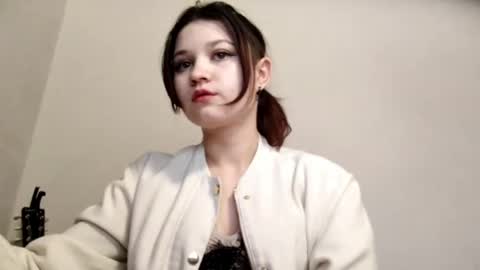 lizaplay online show from 04/24/26, 04:42