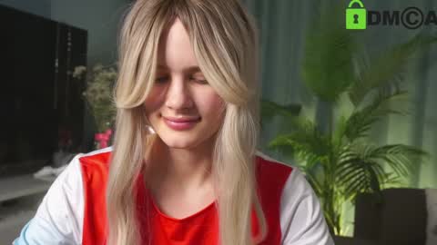 Snapshot of lizbethcoll chatting on 01/10/25, 04:41 Sunnheart online show from 01/10/25, 04:41