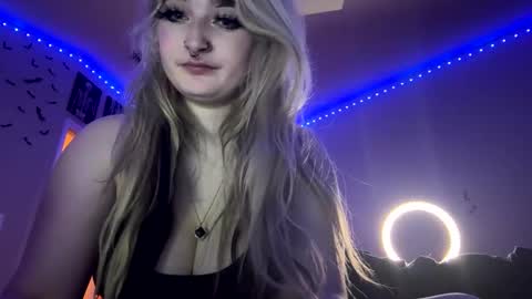 Snapshot of lizz44887 chatting on 01/25/25, 07:28 Lizz online show from 01/25/25, 07:28