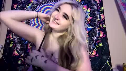 Snapshot of lizz44887 chatting on 02/24/25, 08:58 Lizz online show from 02/24/25, 08:58