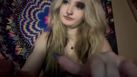 Snapshot of lizz44887 chatting on 03/04/25, 10:49 Lizz online show from 03/04/25, 10:49