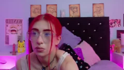 Snapshot of lizz_bela1 chatting on 05/03/26, 12:27 Lizz online show from 05/03/26, 12:27