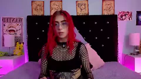Snapshot of lizz_bela1 chatting on 06/24/26, 10:53 Lizz online show from 06/24/26, 10:53