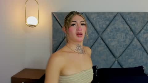 Snapshot of lizz_luna chatting on 12/07/24, 01:29 lizz_luna online show from 12/07/24, 01:29