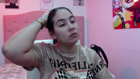 Snapshot of lizzaxs chatting on 01/07/25, 02:19 lizza online show from 01/07/25, 02:19