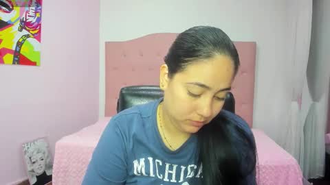 Snapshot of lizzaxs chatting on 10/16/25, 01:12 lizza online show from 10/16/25, 01:12