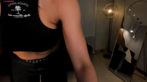 Lizzi  online show from 02/06/26, 08:45