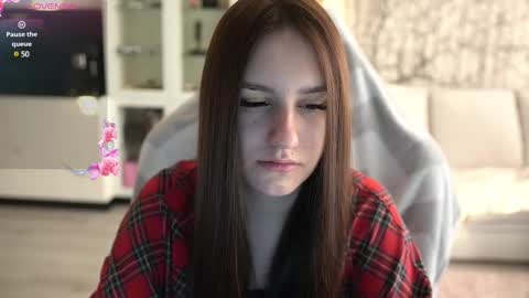 Snapshot of lizzi_fox chatting on 02/23/25, 05:34 Lizi-Fox online show from 02/23/25, 05:34