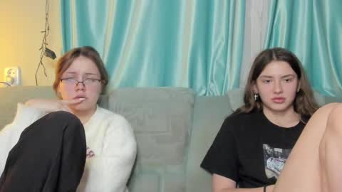 lizzi_muur online show from 01/03/25, 10:51