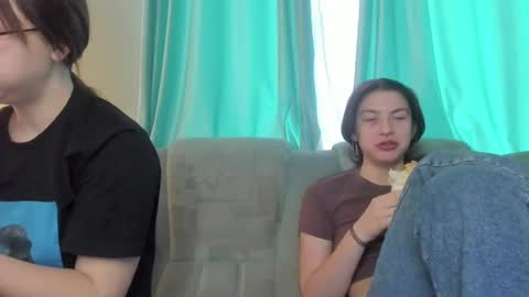 lizzi_muur online show from 02/01/25, 10:48