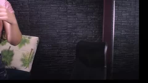 Snapshot of lizzie_collin chatting on 10/13/25, 01:22 Lizzie online show from 10/13/25, 01:22