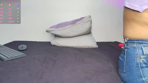  Lizzie  online show from 12/30/24, 03:02