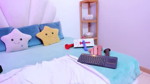 Snapshot of lizzie_williamss chatting on 09/19/25, 03:08 lizzie_williamss online show from 09/19/25, 03:08