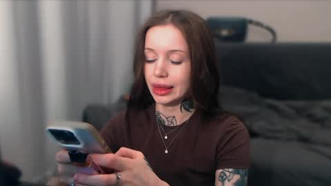 Snapshot of lizziesweety chatting on 05/14/26, 03:30 liza liza liza online show from 05/14/26, 03:30