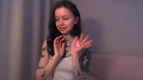 Snapshot of lizziesweety chatting on 05/18/26, 05:46 liza liza liza online show from 05/18/26, 05:46
