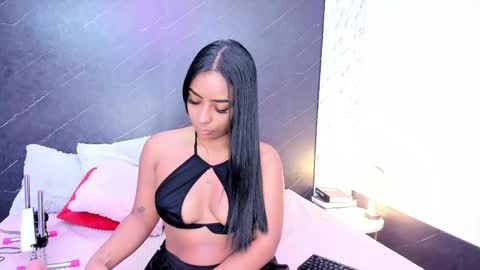 I am Lizz online show from 05/20/26, 12:11