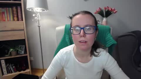 Lizzy online show from 03/10/26, 05:45