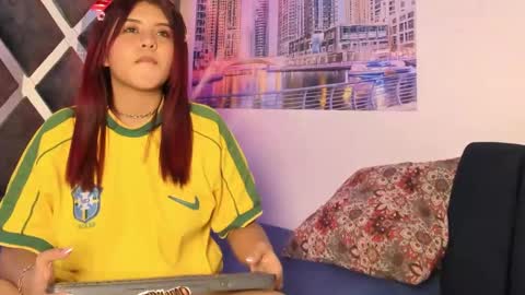 lizzy_sweet2 online show from 10/22/25, 03:29
