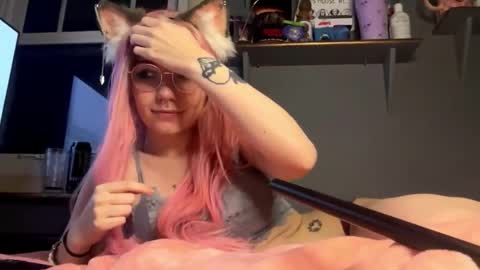 Snapshot of lizzyylovesick chatting on 12/20/24, 05:29 lizzybunny online show from 12/20/24, 05:29