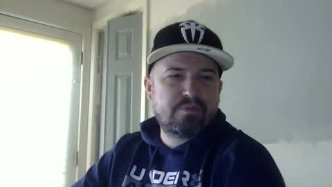 Snapshot of lj345689 chatting on 12/27/24, 03:04 lj345689 online show from 12/27/24, 03:04