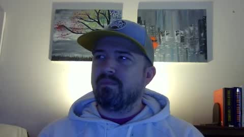 Snapshot of lj345689 chatting on 01/11/25, 08:10 lj345689 online show from 01/11/25, 08:10